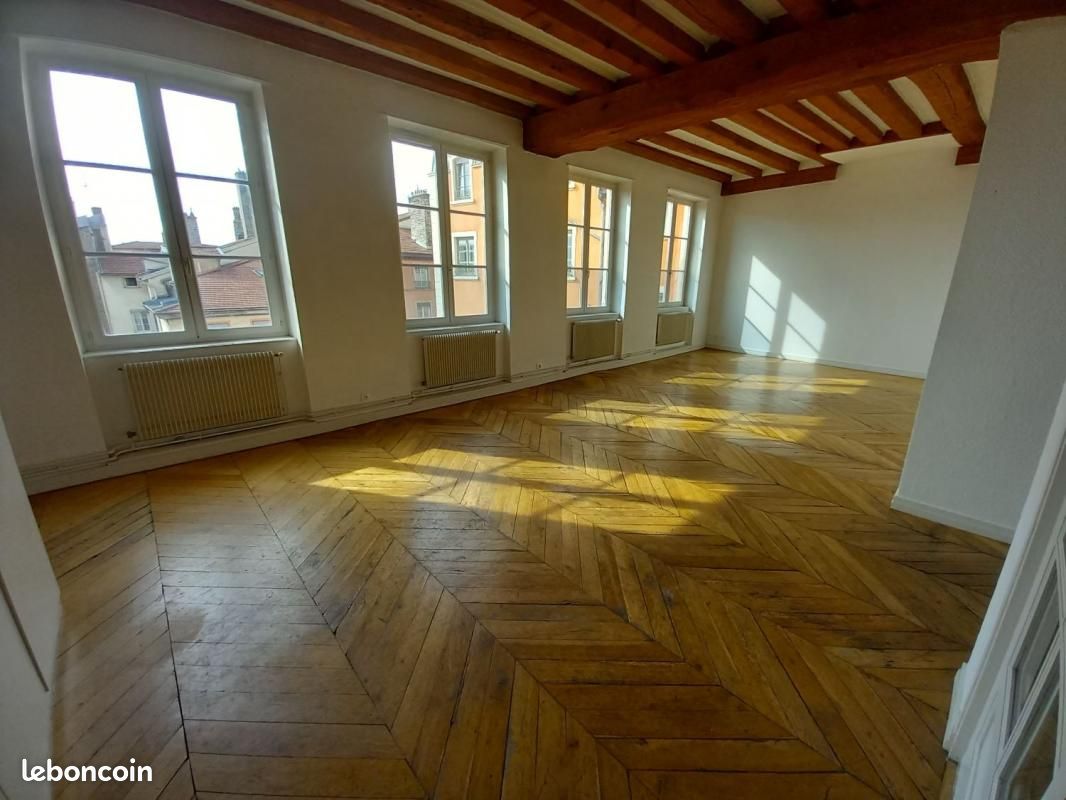 Appartement 4 pièces 110 m² · à Lyon · 110 m² · 1 445 €/mois