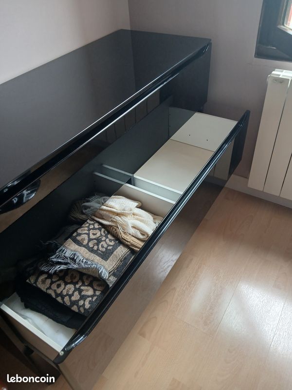 Commode et table de chevet (image 4)