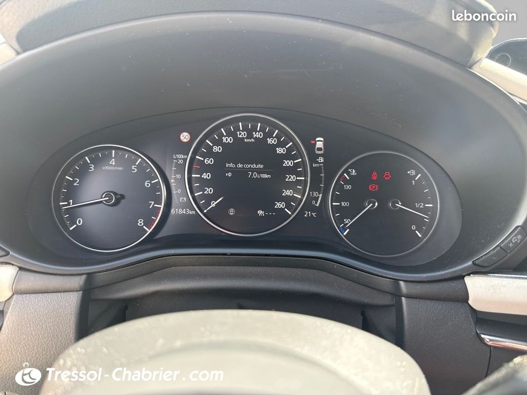 MAZDA Mazda3 5 portes 2.0L SKYACTIV-X M Hybrid 180 ch BVM6 100eme Anniversaire (image 22)