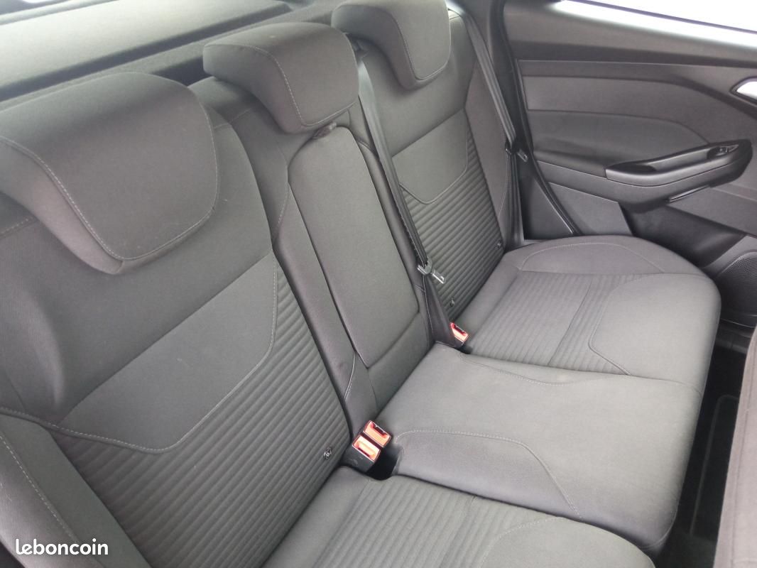 Ford Focus 1.0 EcoBoost 125 S&S Titanium (image 7)