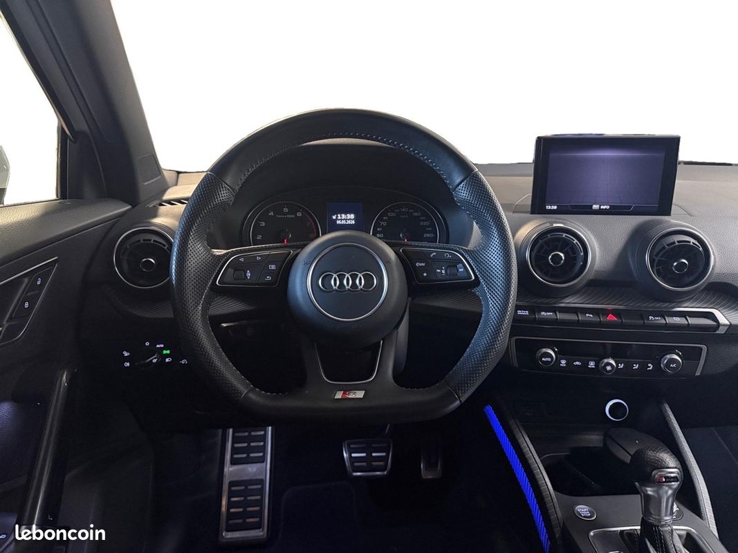 AUDI Q2 35 TFSI COD 150 S tronic 7 S Line (image 16)