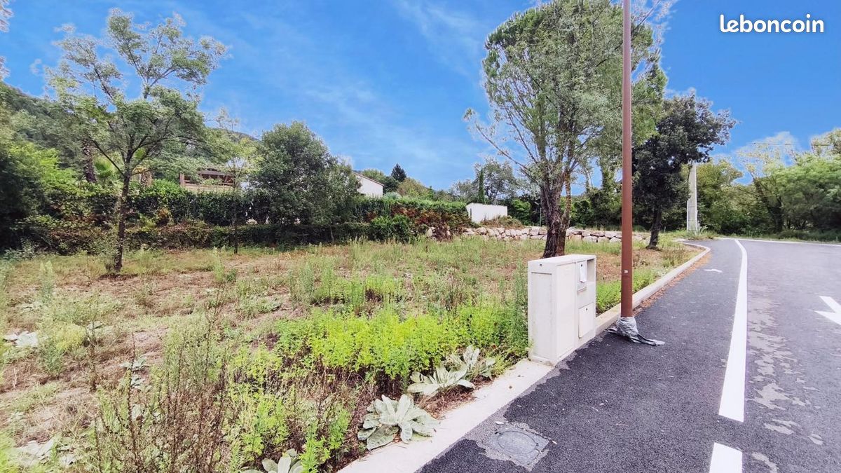 Terrain 579 m² Colombieres Sur Orb · à Colombières-sur-Orb · 92 000 €