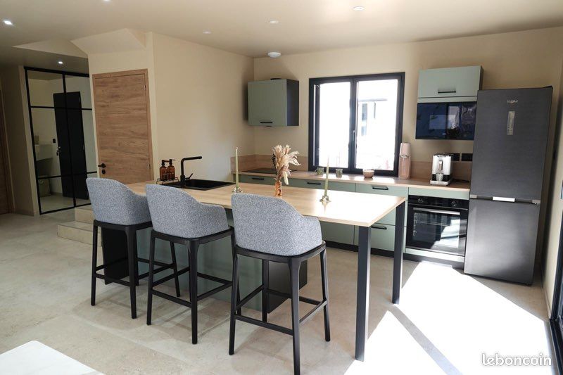Maison 6 pièces 166 m² · à Sonnaz · 166 m² · 580 000 €