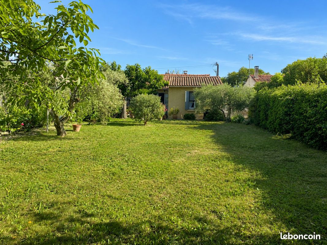 Maison 5 pièces 95 m² · à Saint-Étienne-du-Grès · 95 m² · 315 000 €