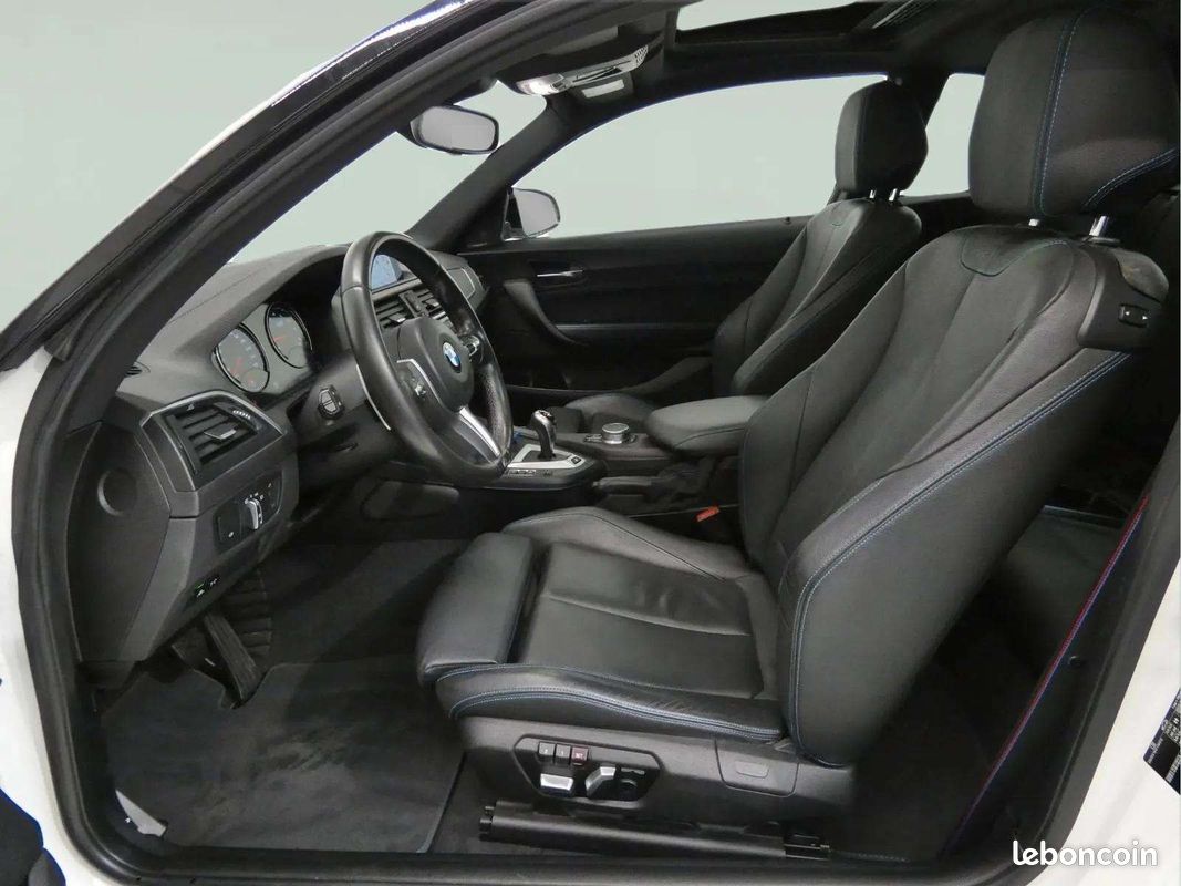 BMW M2 COMPETITION 411 ch * DKG Drivelogic * Toit Ouvrant * Carbone * Caméra (image 19)