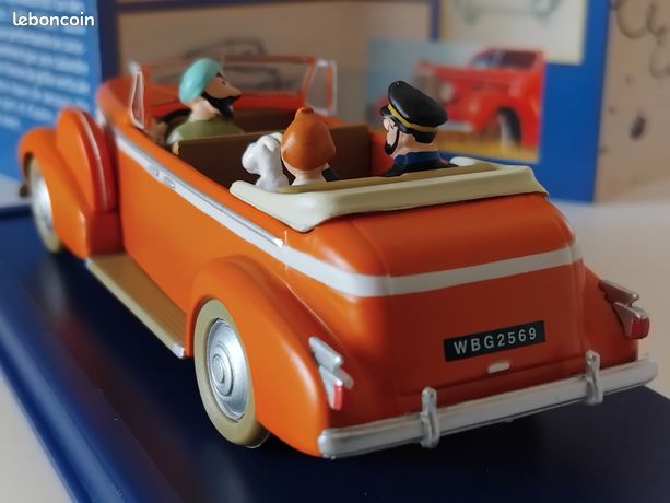 Tintin - Ensemble De 2 Voitures 1/24 - La Studebaker Du Garage Simon Et Le Taxi De New Delhi 2020