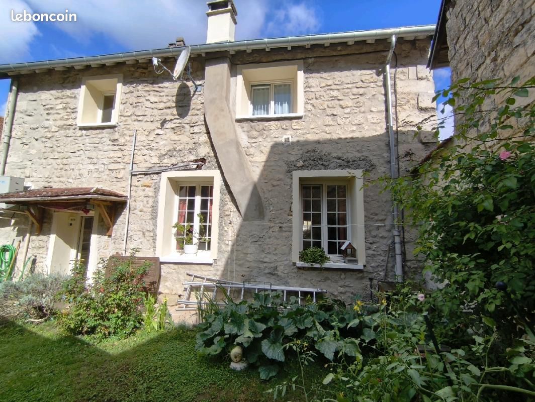 Maison 4 pièces 103 m² · à Nesles-la-Vallée · 103 m² · 294 000 €