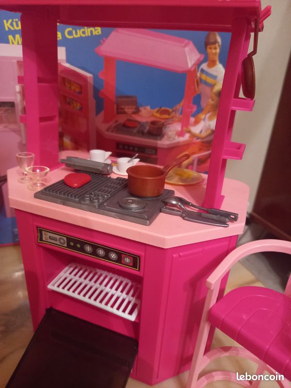 Barbie Kitchen Accessories Barbie You Can Be Anyting Kitchen