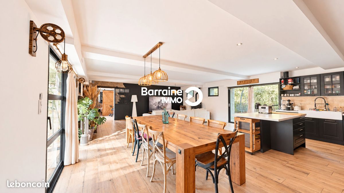 Maison 9 pièces 260 m² · à Gestel · 260 m² · 655 000 €