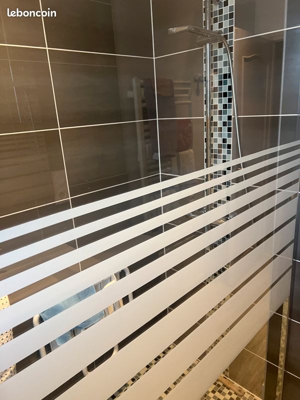 Vend paroi de douche (image 1)