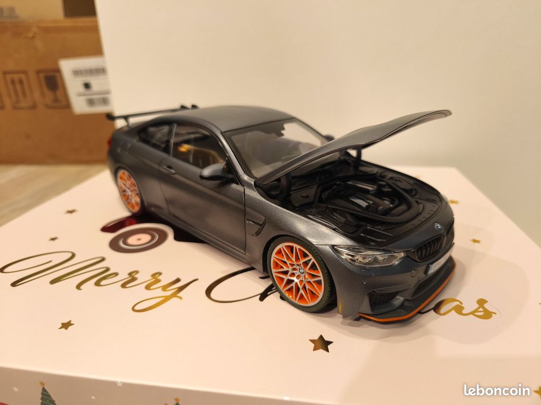 voiture en horloge miniature, BMW M3-e46-04