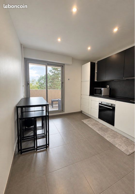 Appartement 4 pièces 85 m² · à Montluçon · 85 m² · 79 500 €