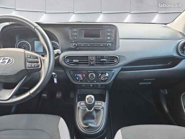 Hyundai i10 1.0 67 ECO Intuitive 5P (image 11)