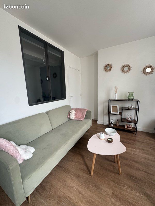 Appartement 2 pièces 28 m² · à Paris · 28 m² · 1 043 €