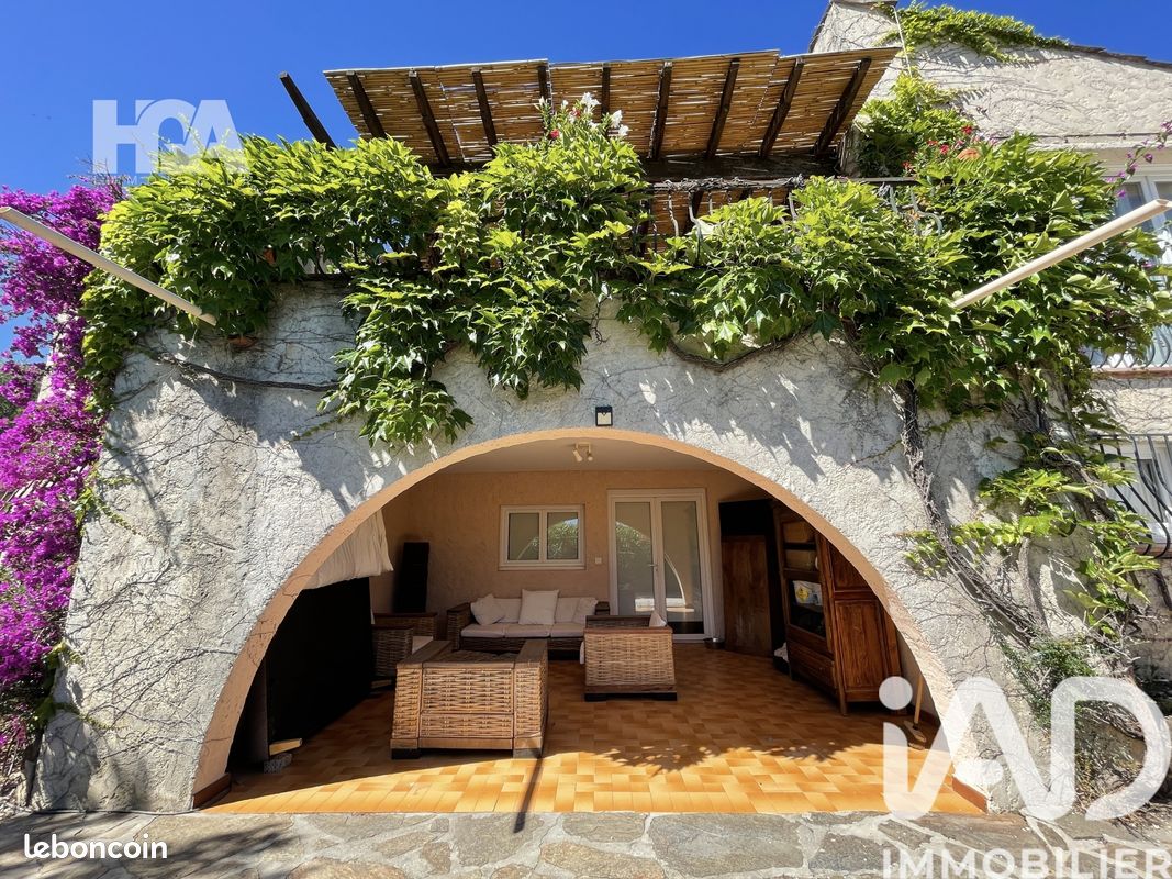 Maison 6 pièces 142 m² · à Le Lavandou · 142 m² · 695 000 €