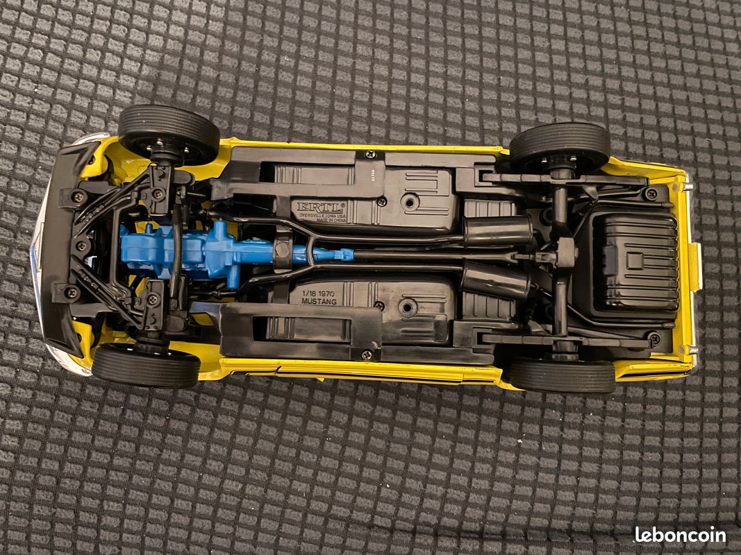 Ford Mustang Boss 302 Yellow, réf. 3531G 1970 (ERTL) Echelle 1/18