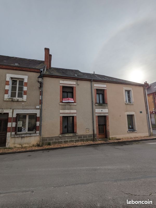 Maison 6 pièces 150 m² · à Méry-Ès-Bois · 150 m² · 30 000 €