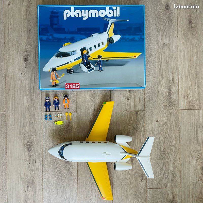 Avion Commercial Playmobil D'occasion - Modèles 3185, 3187, 3352 Avec Turbine à Réaction