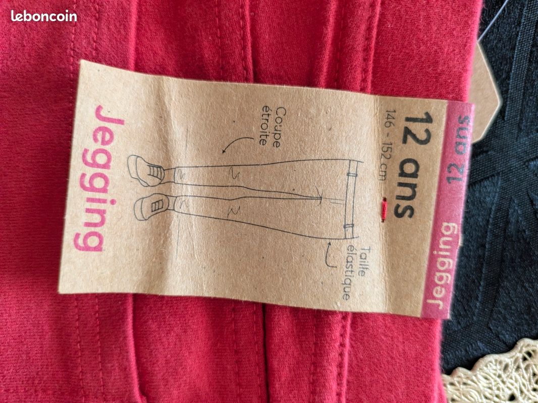 Pantalon en maille à rayures Bordeaux