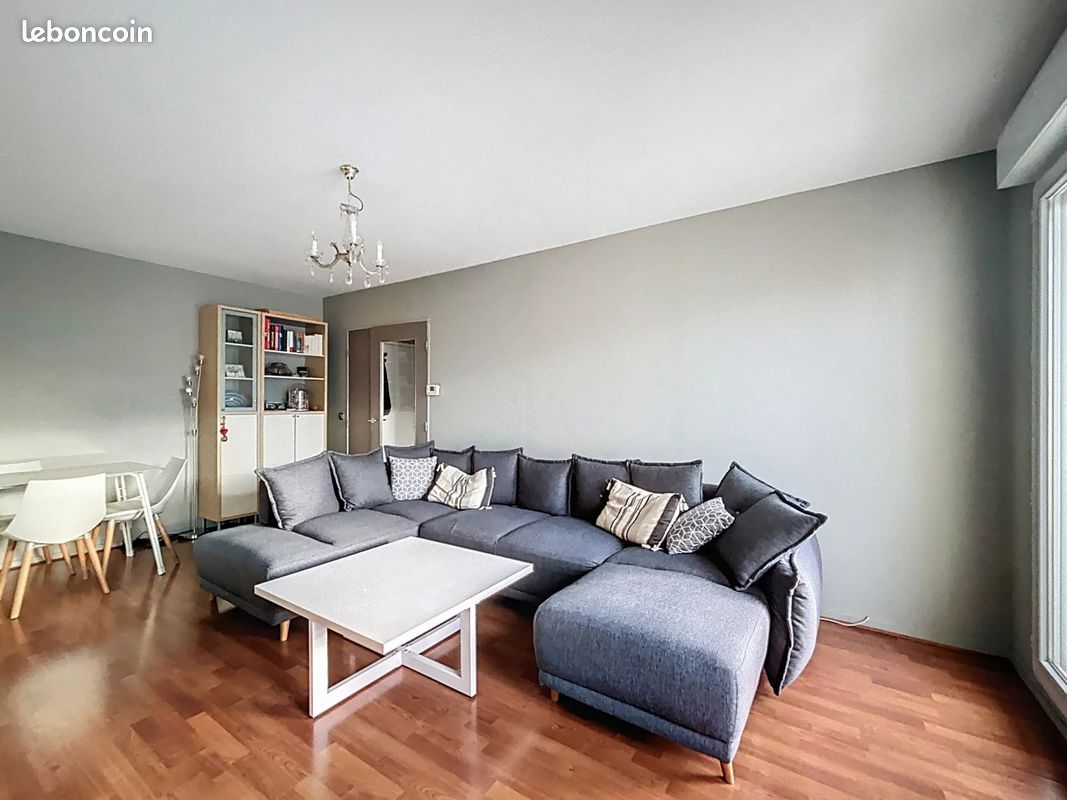 Appartement 4 pièces 76 m² · à Élancourt · 76 m² · 220 000 €