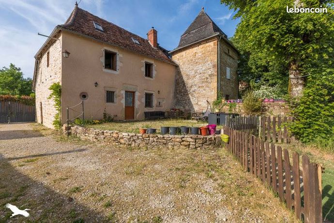Maison 12 pièces 290 m²