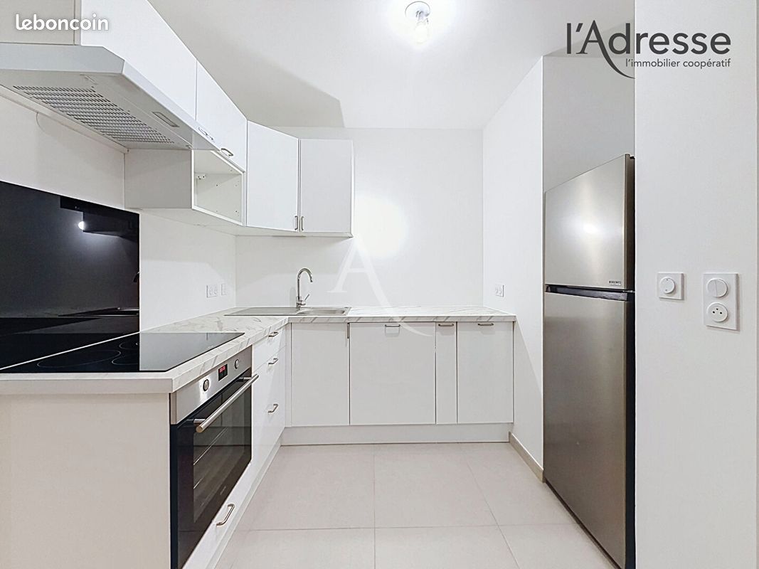 Appartement 2 pièces 43 m² · à Suresnes · 43 m² · 1 590 €/mois