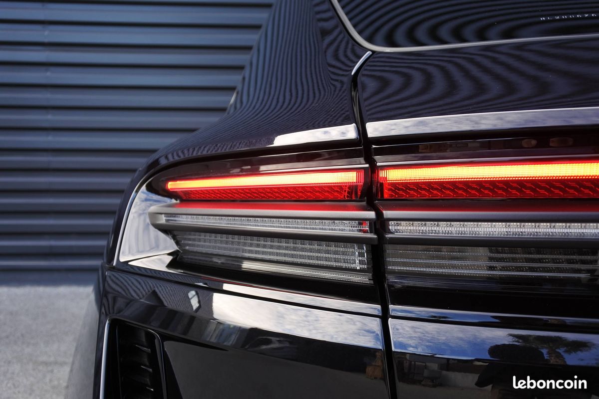 PORSCHE Macan Turbo 639 ch (image 6)