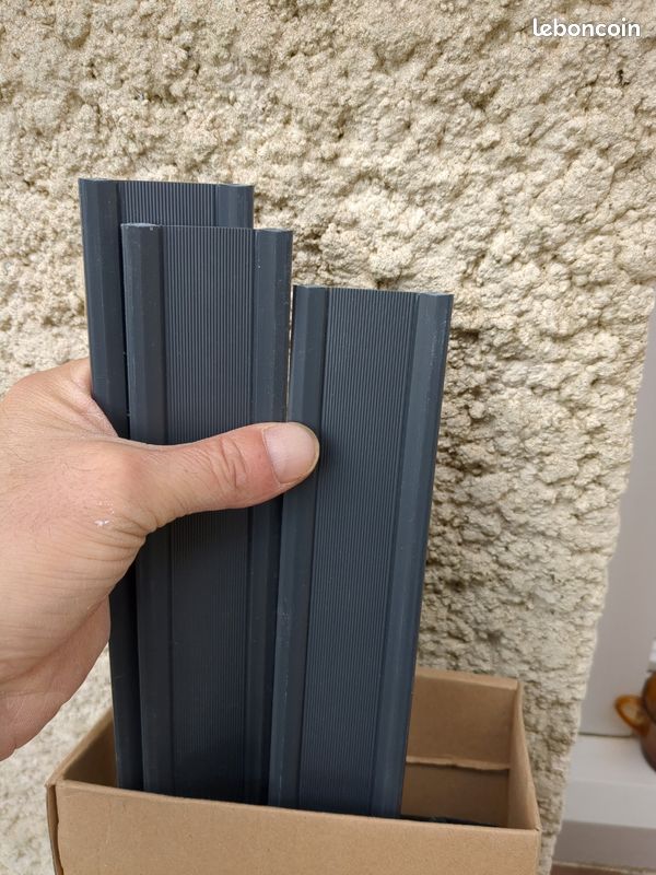 Lame d'occultation PVC gris anthracite (image 2)