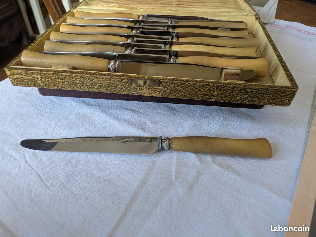Couteaux anciens Sheffield service de table