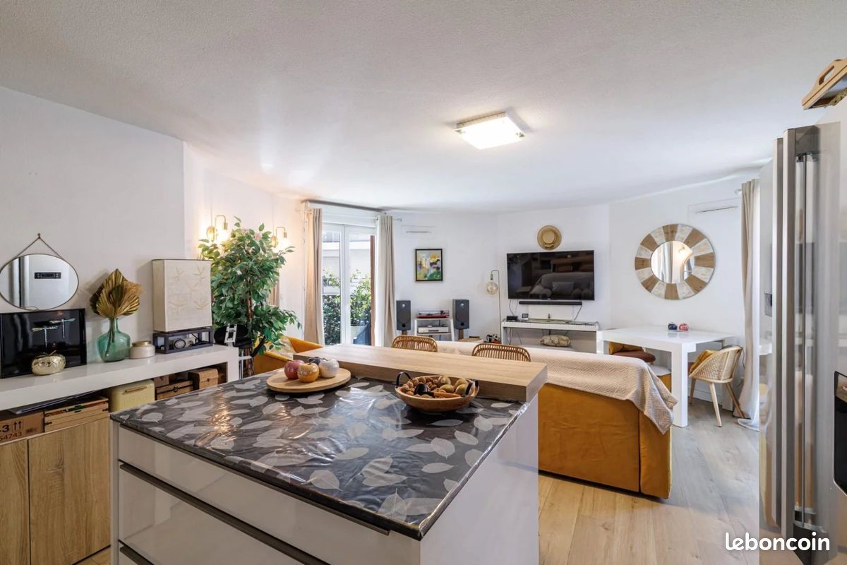 Appartement 3 pièces 58 m² · à Antibes · 58 m² · 335 000 €