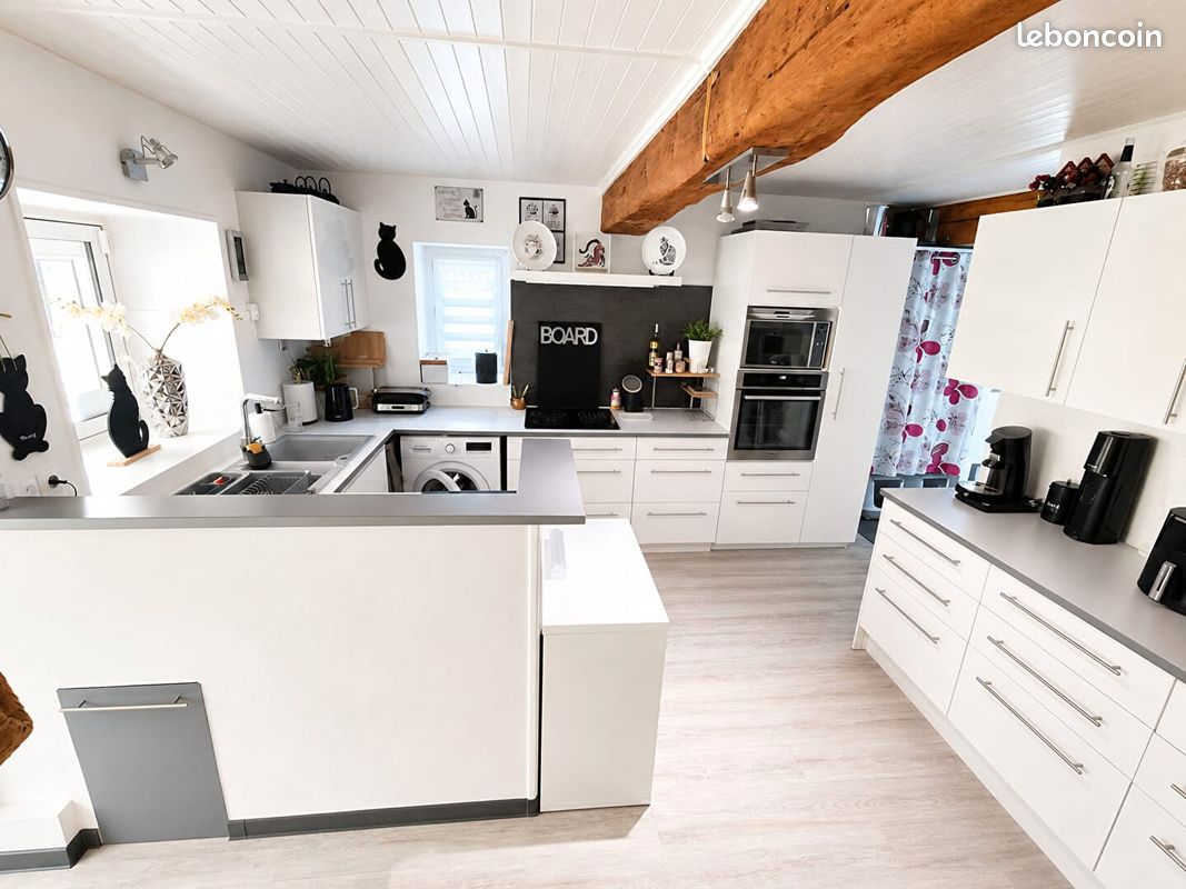 Maison 5 pièces 122 m² · à Meximieux · 122 m² · 245 000 €