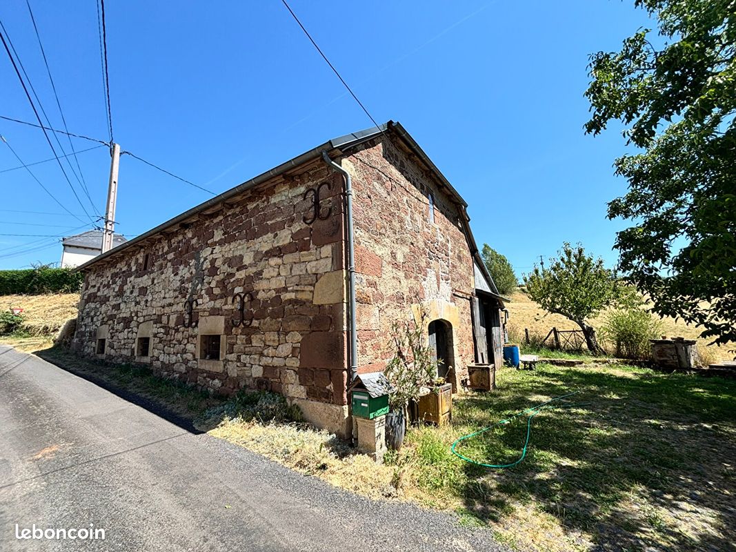 1 pièce 85 m² · à Espalion · 85 m² · 75 600 €