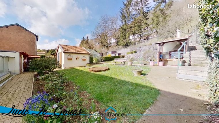 Maison 5 pièces 146 m²