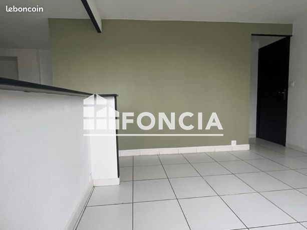 https://img.leboncoin.fr/api/v1/lbcpb1/images/10/87/62/108762f2fbf5d13f9e7129aed83cfecf6720afdc.jpg?rule=ad-image