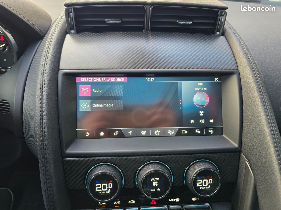 JAGUAR F-TYPE 3.0 V6 SURALIMENTE 380CH R-DYNAMIC AWD MERIDIAN/TOIT PANORAMIQUE/IMMAT Fr (image 23)