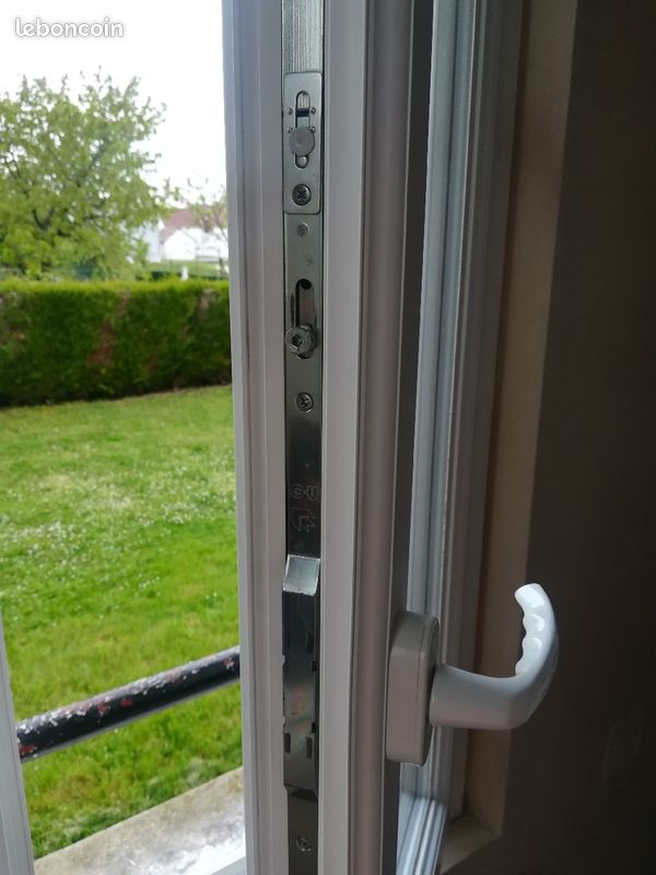 Fenêtre PVC double vitrage (image 3)