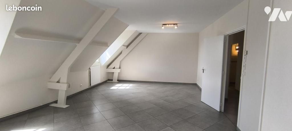 Appartement 3 pièces 73 m² · à Compiègne · 73 m² · 895 €