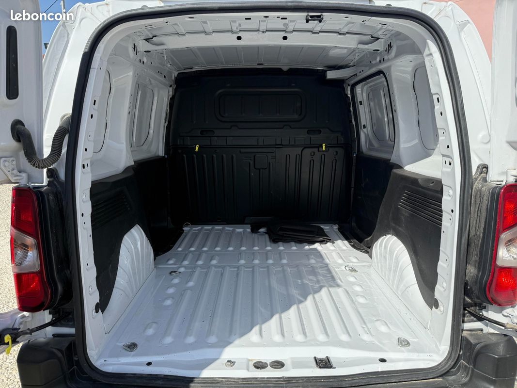 Peugeot Partner III BlueHdi 100 Standard M 650 (image 19)