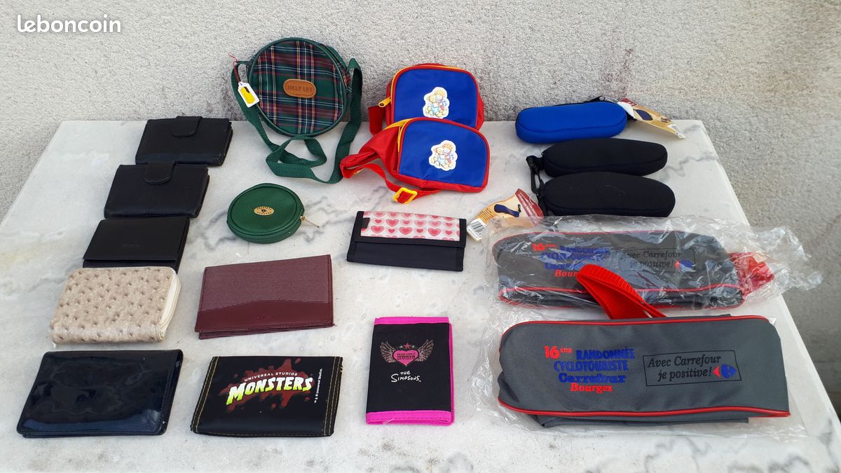 21 Porte-monnaies ( lot ), portefeuilles, sac banane, étuis lunettes.... Neufs (image 1)