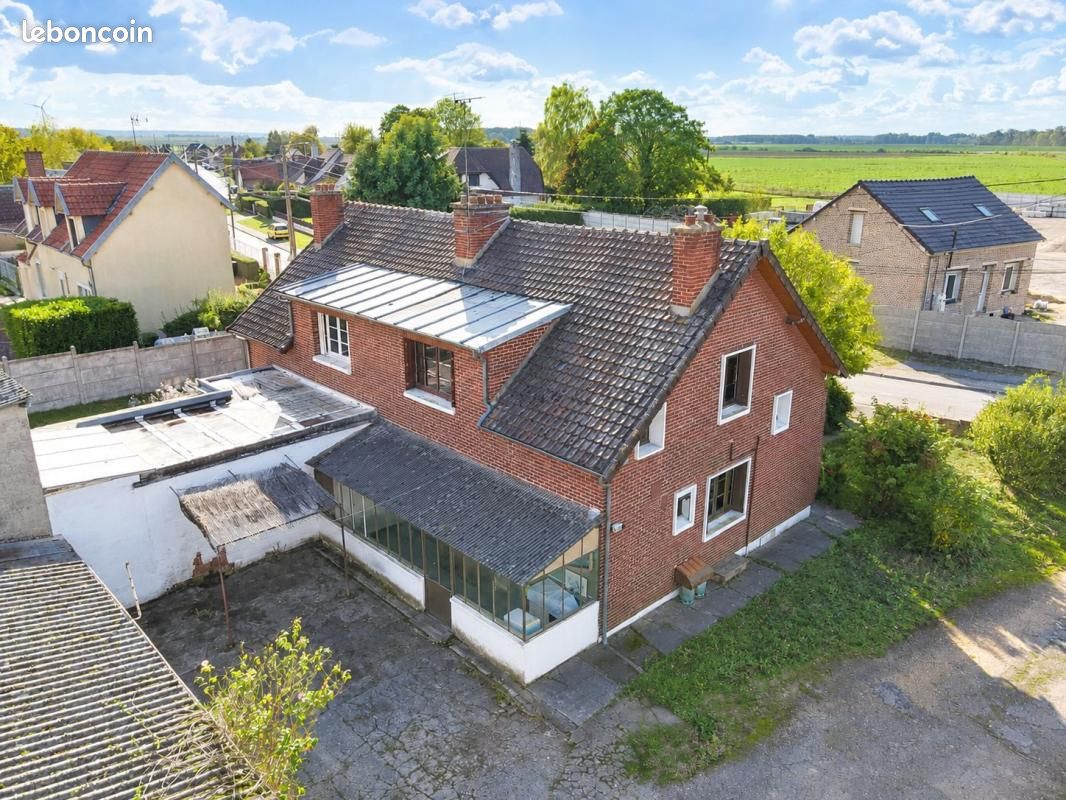 Maison 3 pièces 108 m² · à Brouchy · 108 m² · 102 000 €
