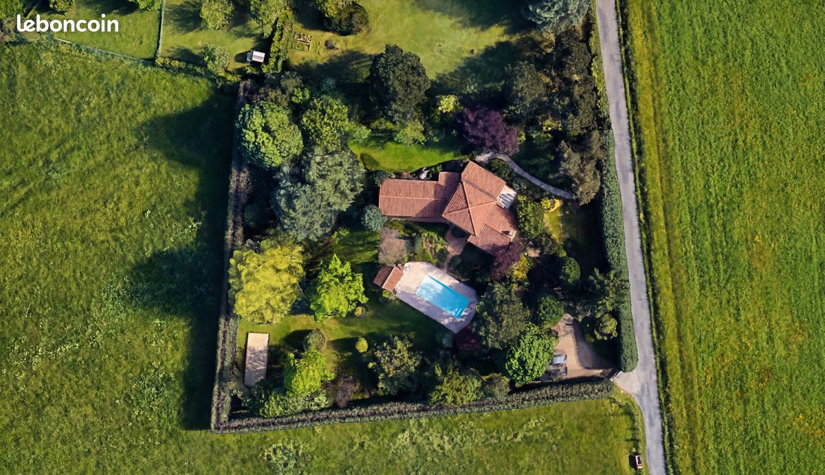 Maison 7 pièces 200 m² · à Sainte-Consorce · 200 m² · 825 000 €