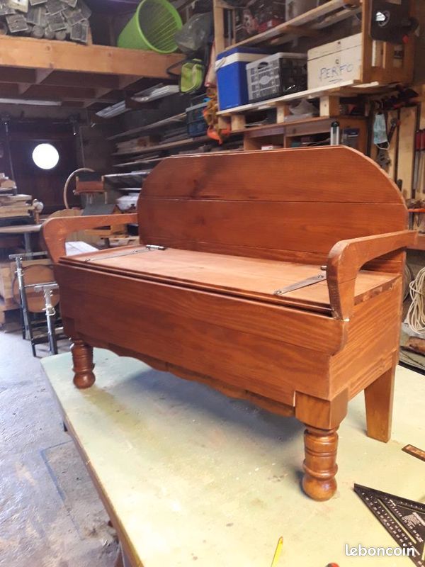 Banc avec coffre en bois (image 2)