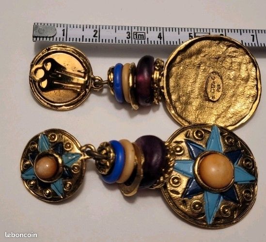 Boucles D'oreilles Vintage à Clips Signées JACKY DE G - Modèle Doré Et Strass Grenat, Parfaites Pour Une Soirée