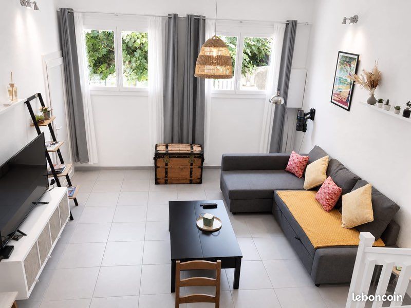 Appartement 2 pièces 49 m² · à Carqueiranne · 49 m² · 930 €