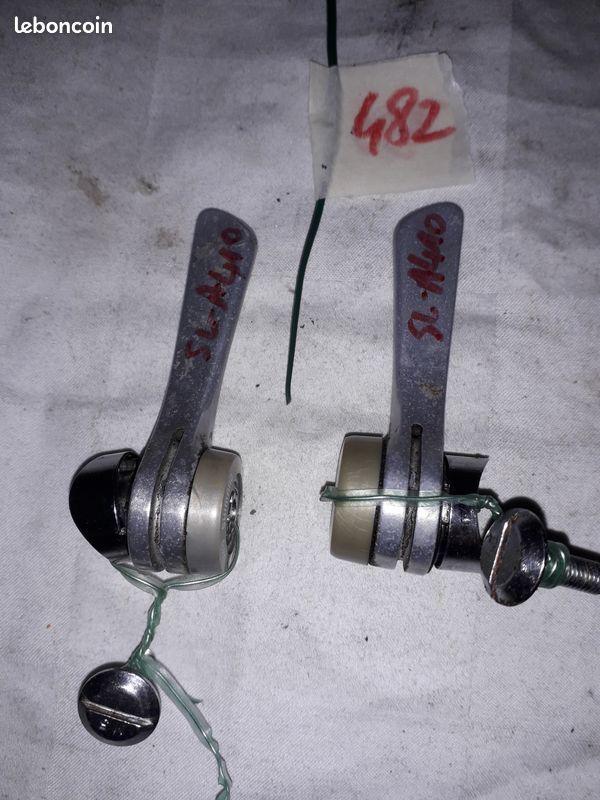 paire de leviers shifters Shimano RSX ST-A410 2/3 x7 vitesses