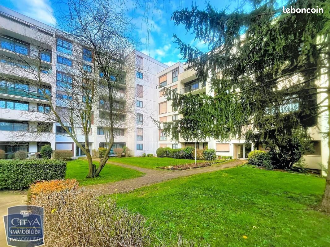Appartement 1 pièce 36 m² · aux Ulis · 36 m² · 108 000 €