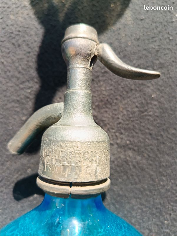 Siphon bleu de la maison CLARET à LYON (image 4)