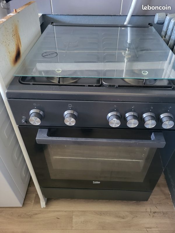 Cuisinière (image 1)