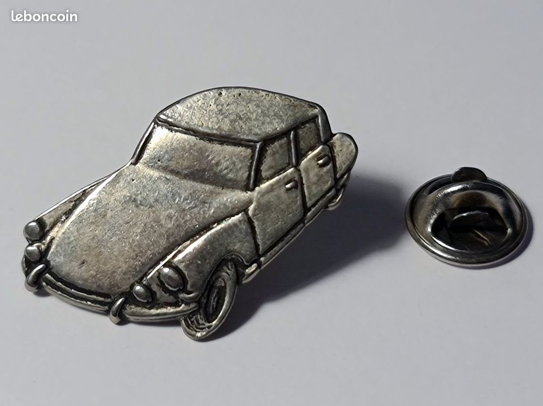 Pin's LANVIN Vintage Argenté Signé - Métal Doré à L'or Fin 24 Carats - Rare Et Authentique