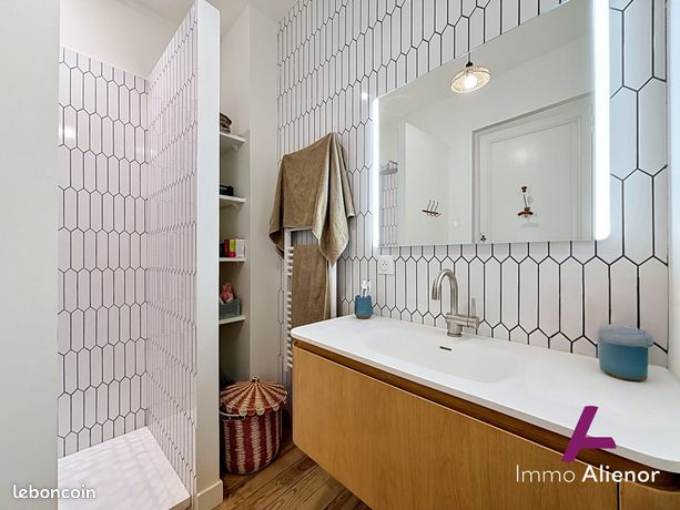 Maison 6 pièces 160 m² — 12